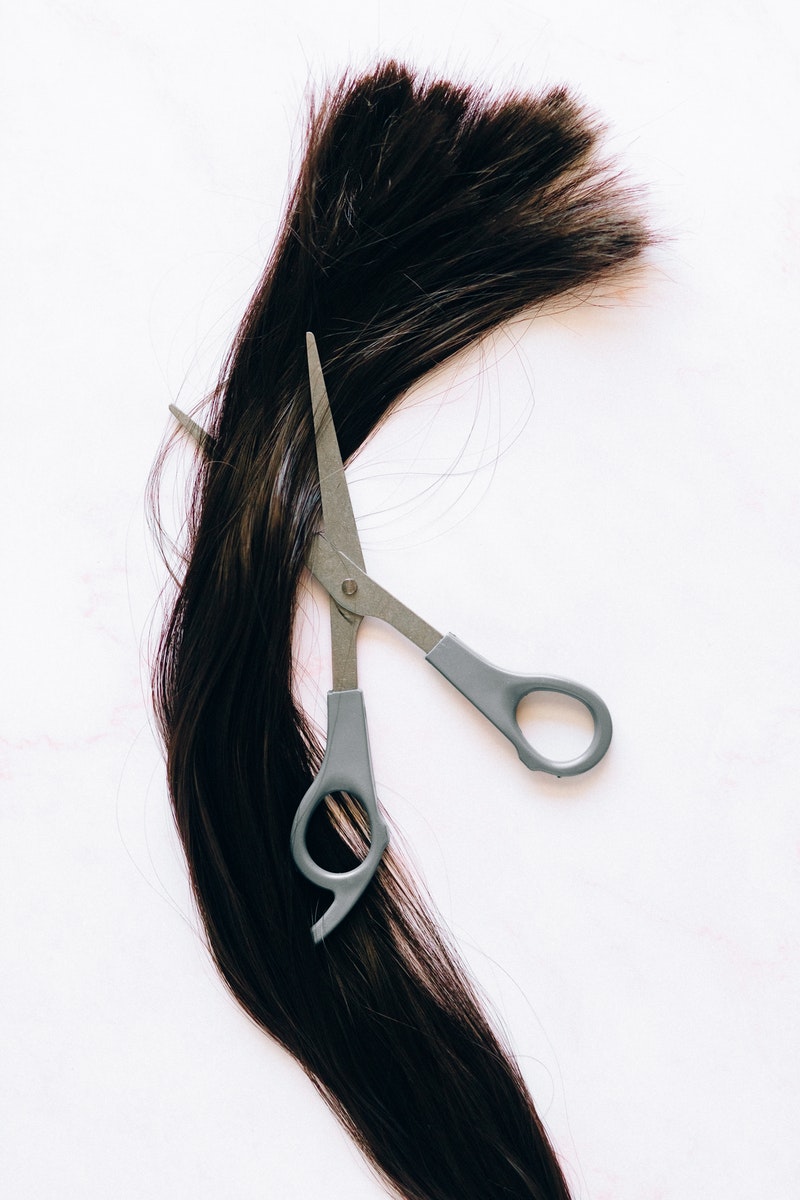 Nataliya Vaitkevich - ČasProŽeny.cz Black and Silver Scissors on White Surface