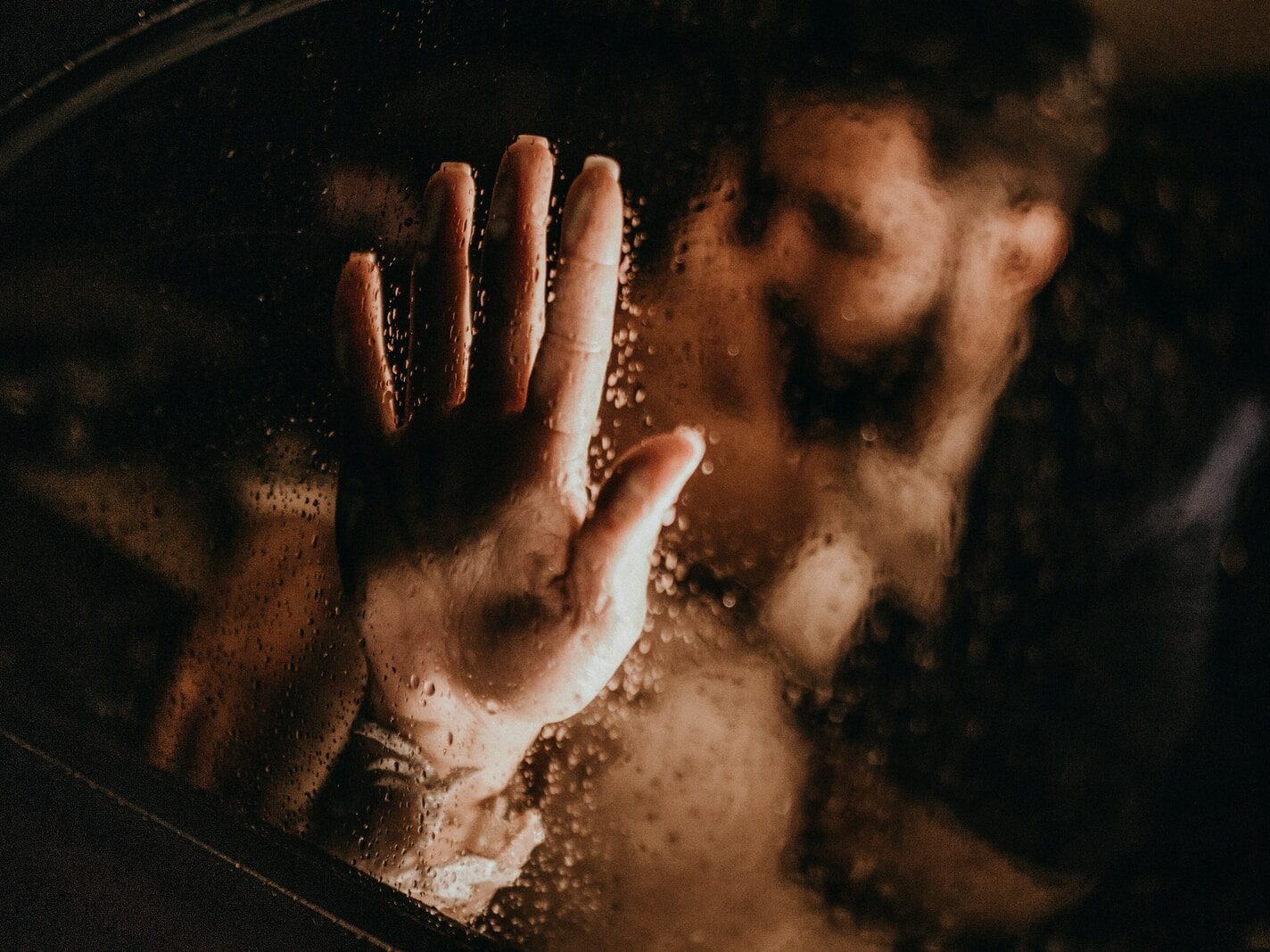 couple kissing on lips