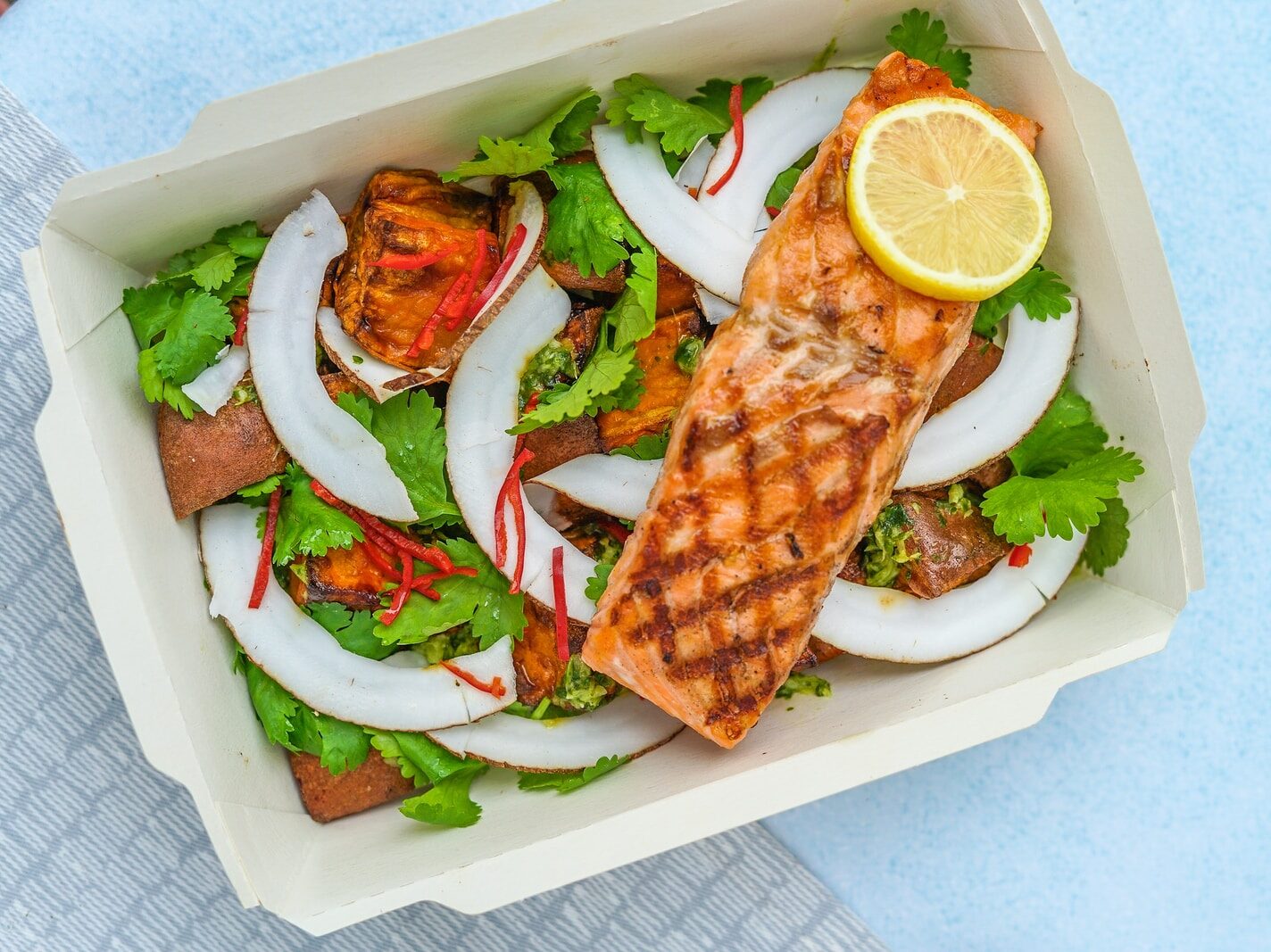 vegetable salad with grilled salmon