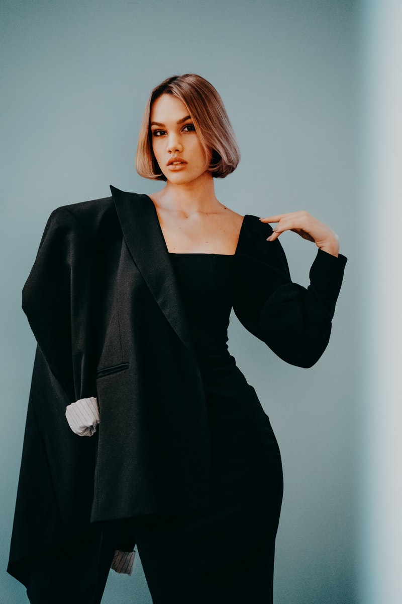 Woman in Black Long Sleeve Shirt