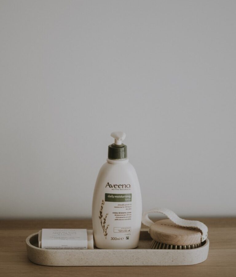 white Aveena pump bottle