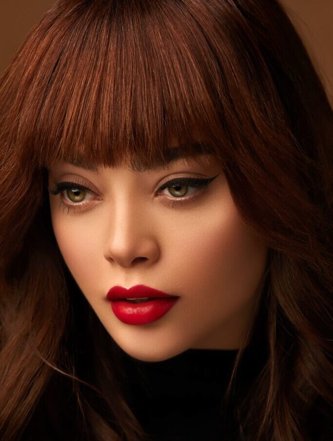 woman with red lipstick and blonde hair