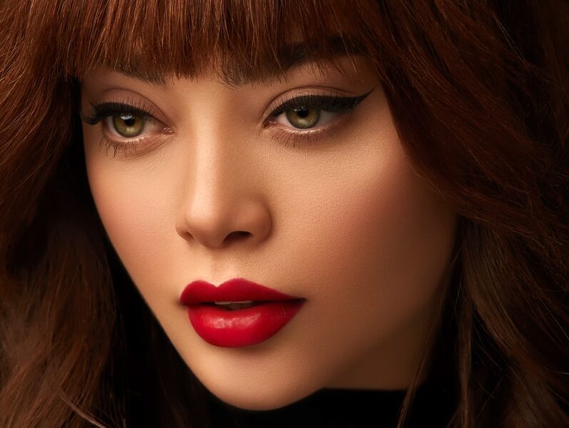 woman with red lipstick and blonde hair