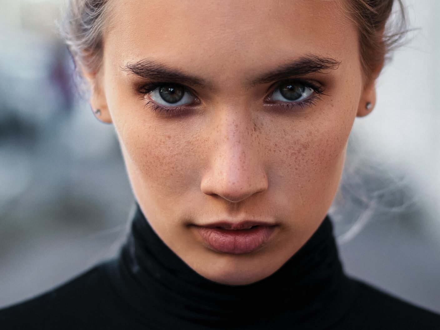 woman in black turtleneck top
