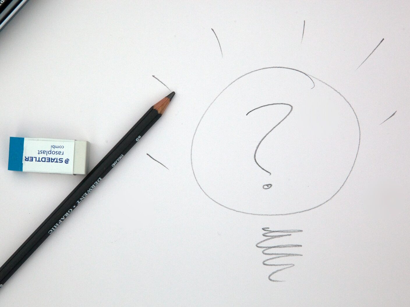 - ČasProŽeny.cz black pencil on white printerpaper