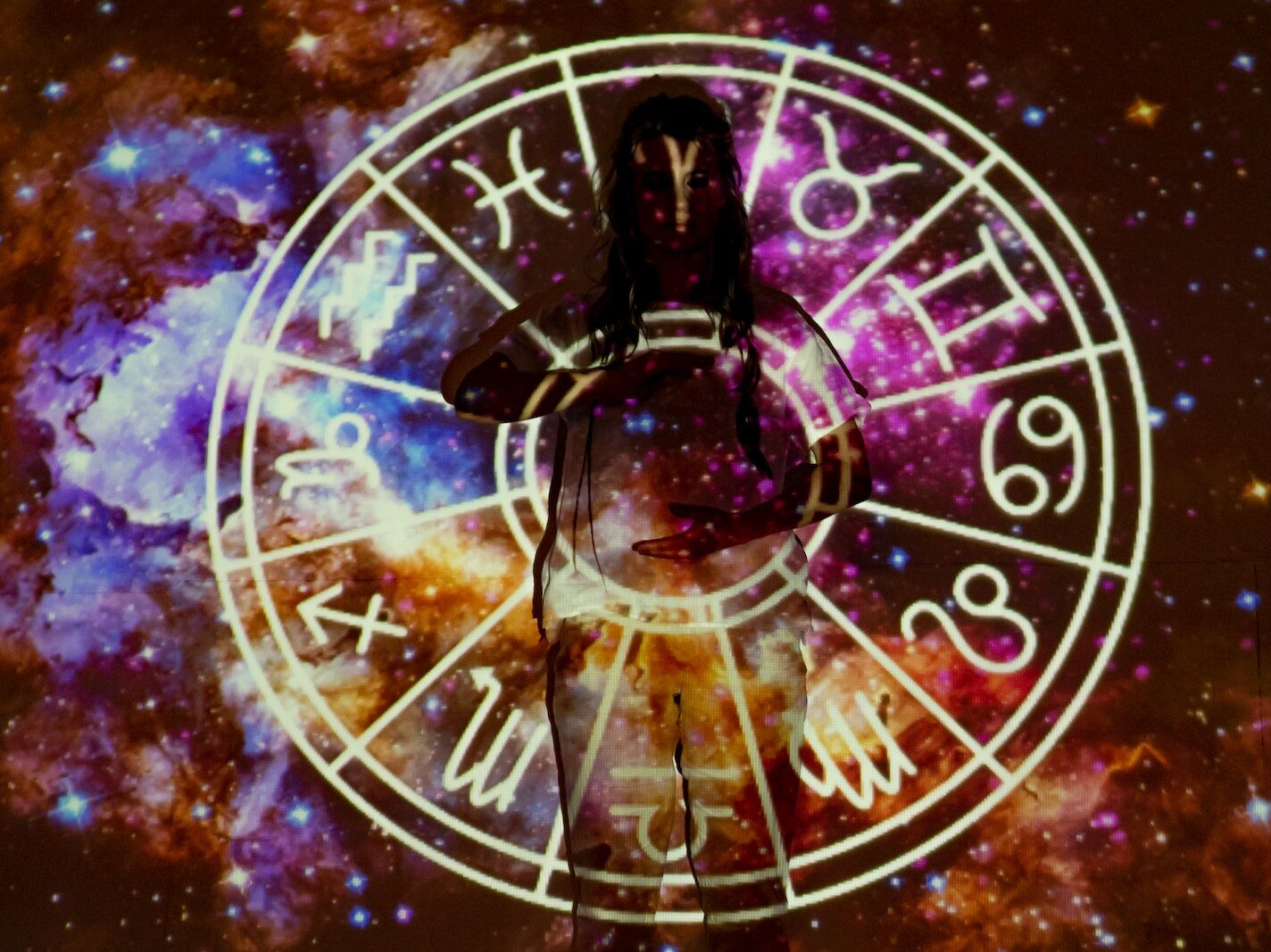 Black and Brown Round Decor