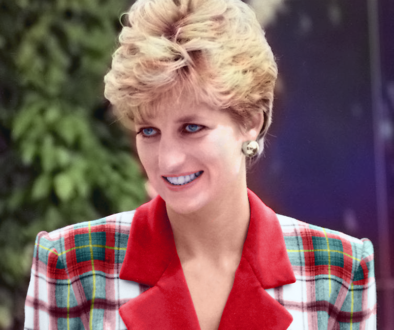 Princess_Diana_at_Accord_Hospice_colorized