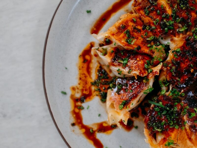 - ČasProŽeny.cz cooked food on white ceramic plate