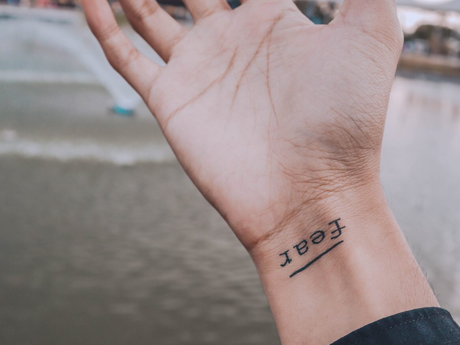 Jizvám po odstranění tetování lze spolehlivě předejít. Základním předpokladem úspěšného zákroku je kvalitní laser!