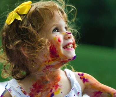 girl with paint of body