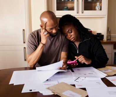 Kde utíká rodinný rozpočet? 5 nenápadných položek, které vás stojí tisíce ročně, a jednoduché tipy, jak začít chytře šetřit