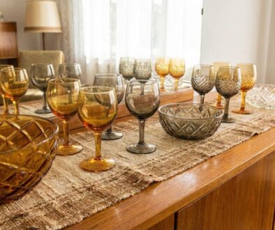 m-te-je-doma-oby-ejn-skleni-ky-z-dob-socialismu-featured