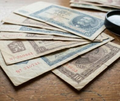 n-kter-star-eskoslovensk-bankovky-lid-st-le-p-featured