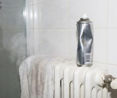 tuhle-jednu-v-c-m-skoro-ka-d-ech-v-koupeln-a-m-featured